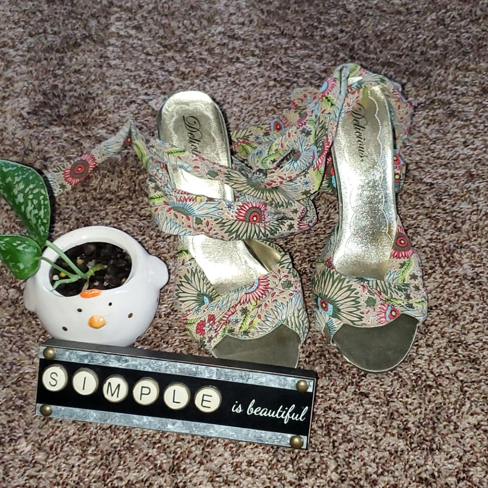 Delicious floral tie up heels